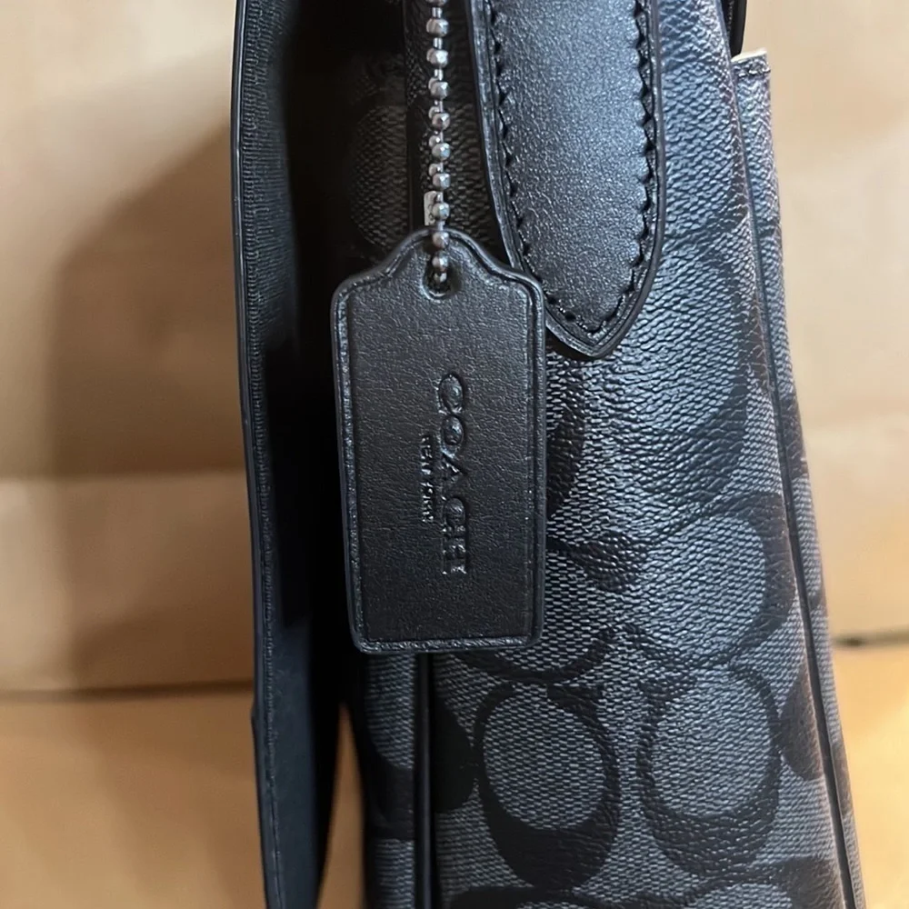 Houston Map Bag In Signature Canvas(Coach)